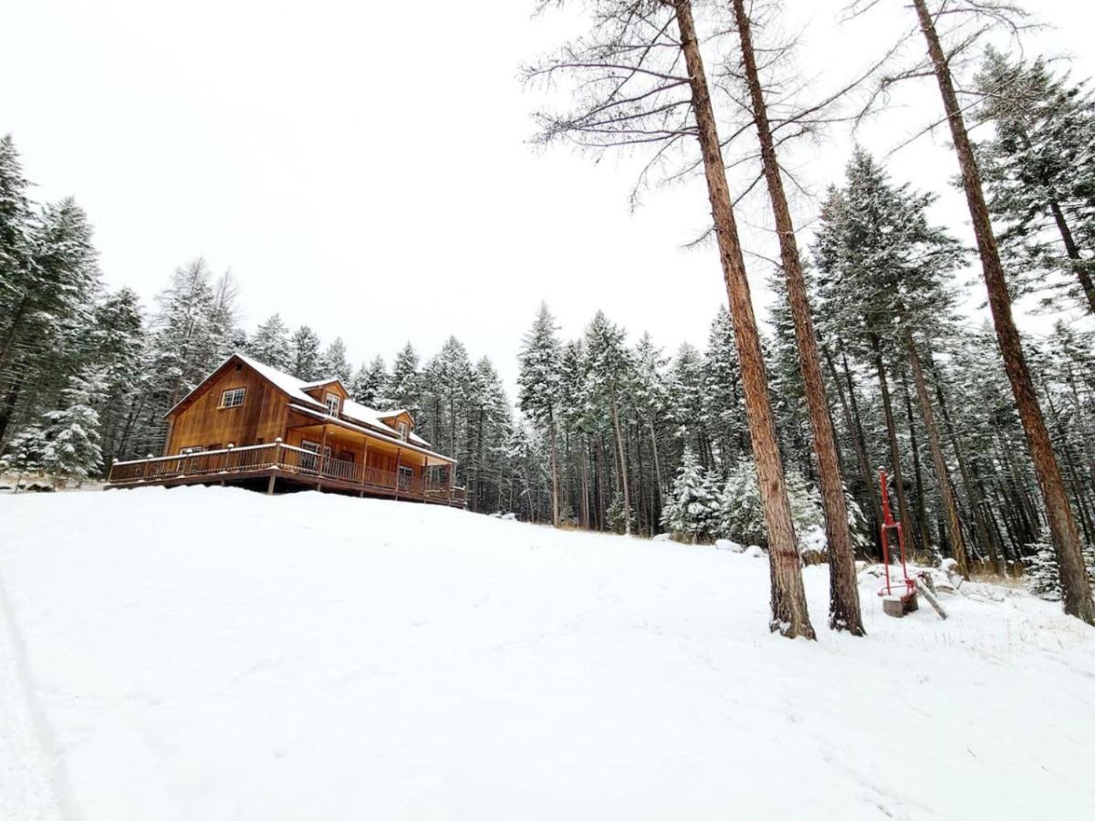 Blacktail Cabin Hideaway With Hot Tub Lakeside エクステリア 写真