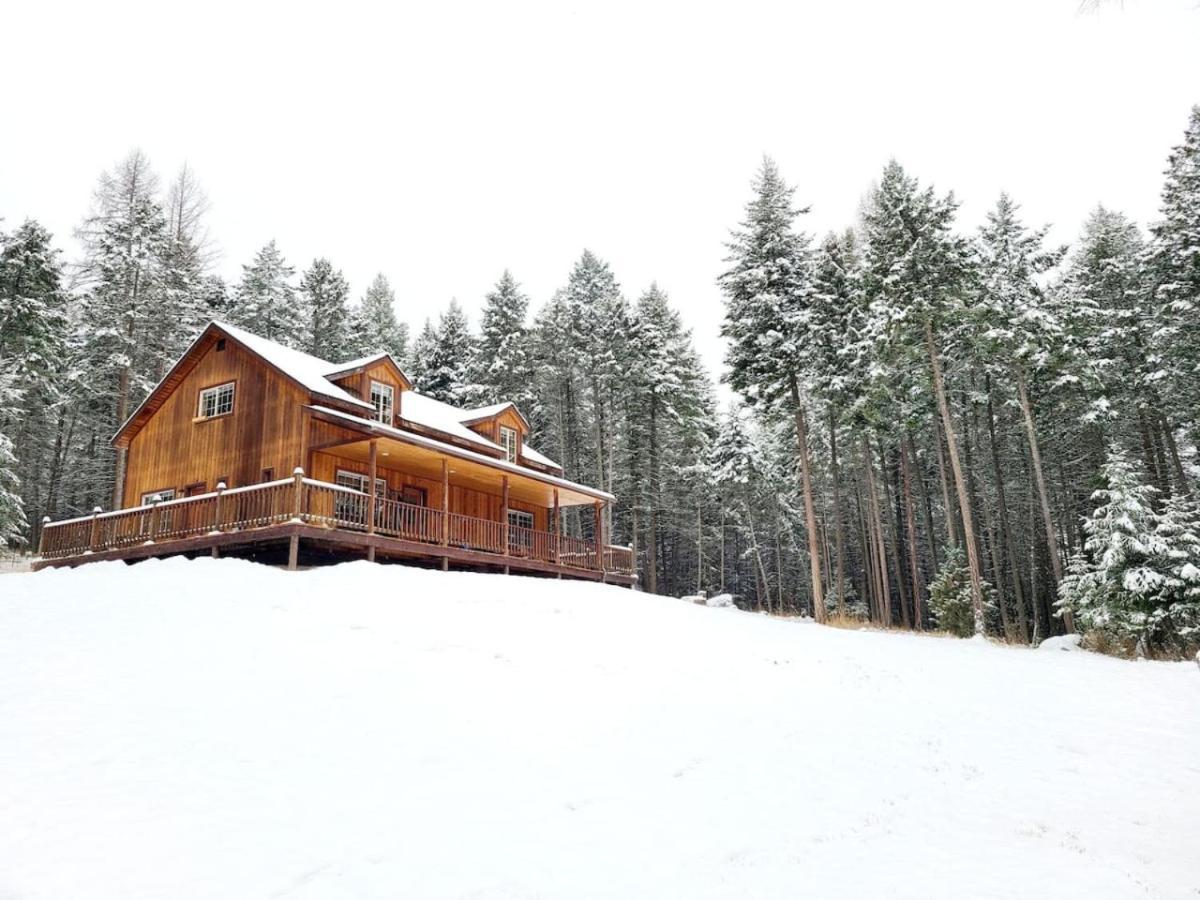 Blacktail Cabin Hideaway With Hot Tub Lakeside エクステリア 写真