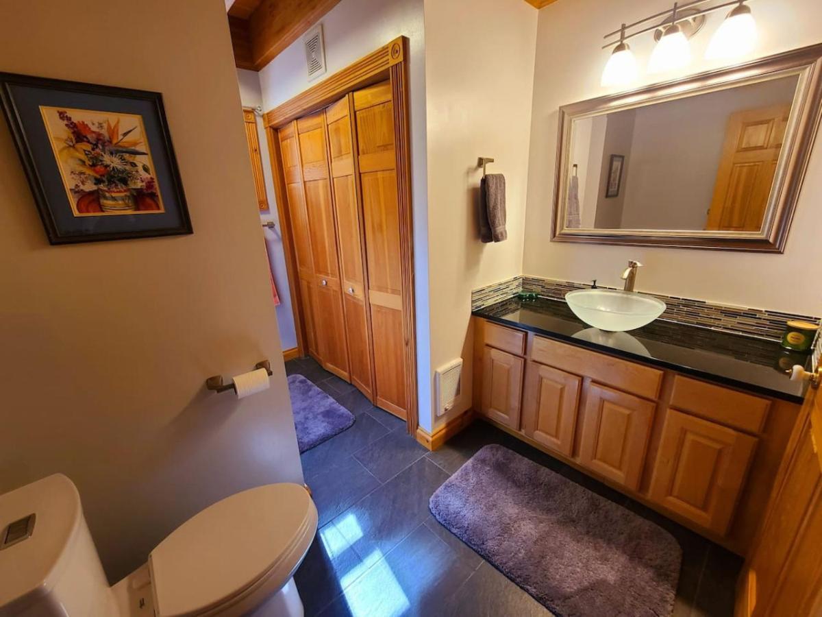 Blacktail Cabin Hideaway With Hot Tub Lakeside エクステリア 写真