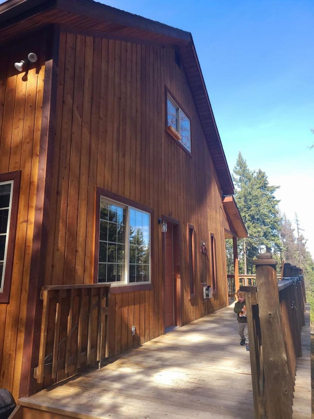 Blacktail Cabin Hideaway With Hot Tub Lakeside エクステリア 写真