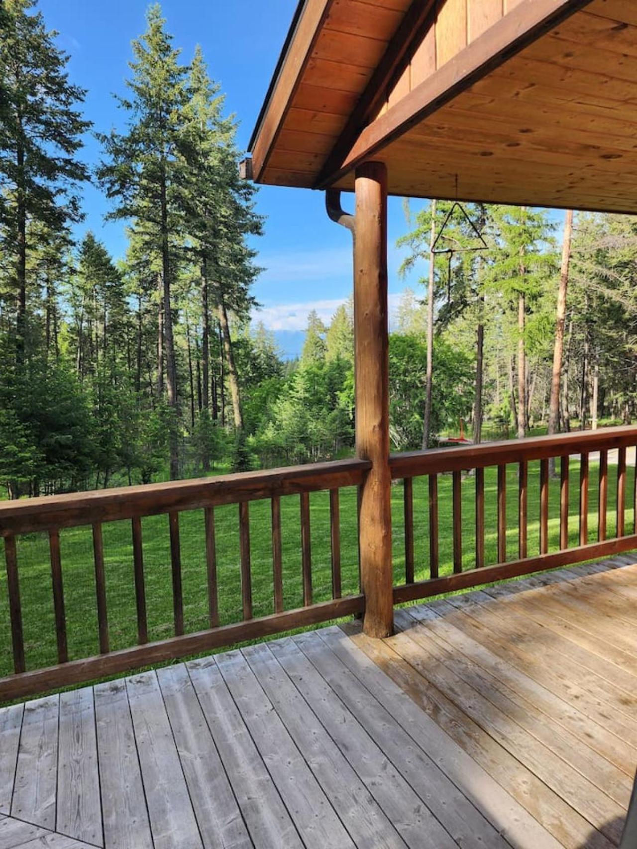 Blacktail Cabin Hideaway With Hot Tub Lakeside エクステリア 写真