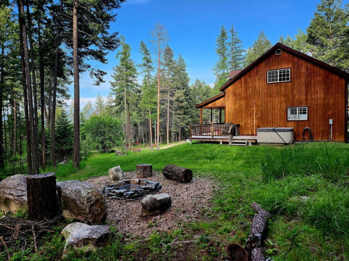 Blacktail Cabin Hideaway With Hot Tub Lakeside エクステリア 写真