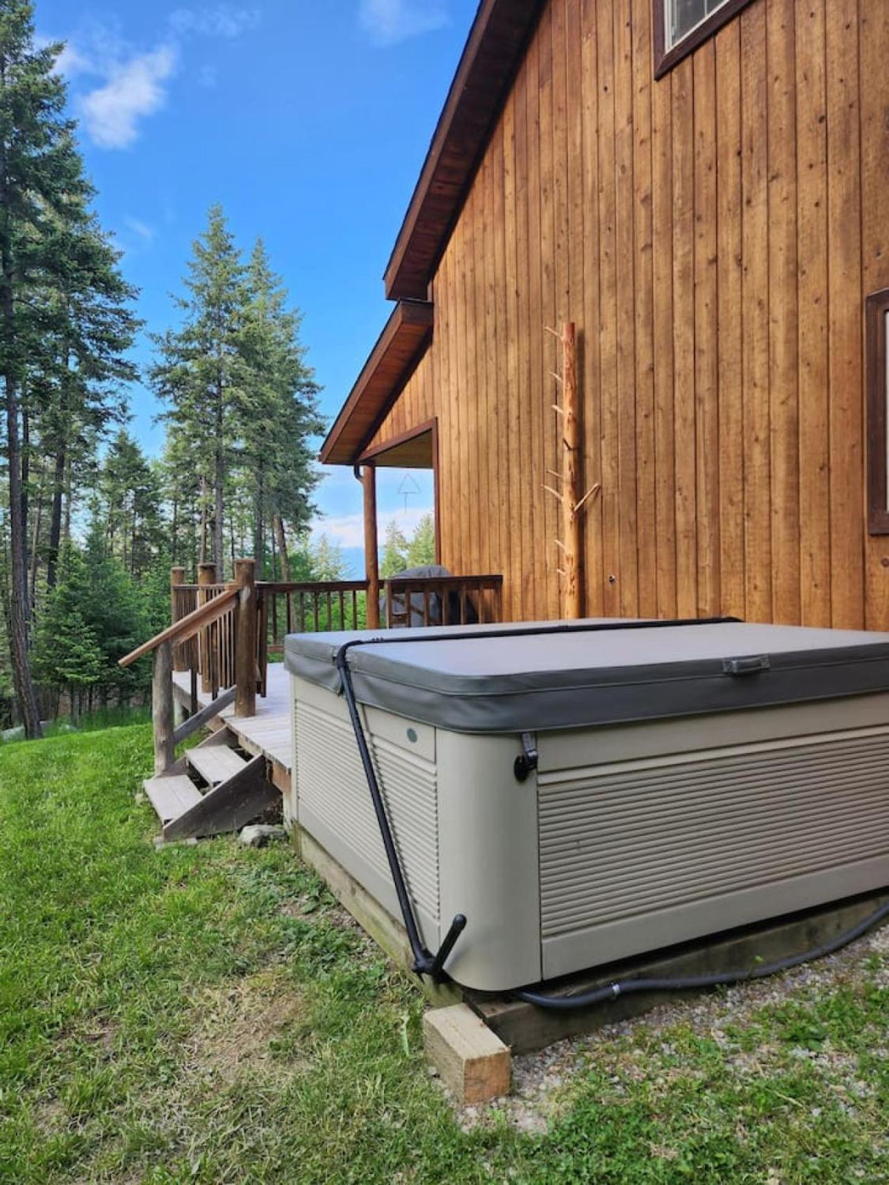 Blacktail Cabin Hideaway With Hot Tub Lakeside エクステリア 写真